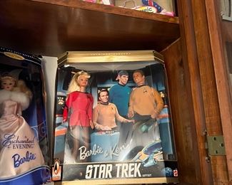 Star Trek barbie and Ken