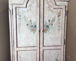 Large entertainment cabinet 