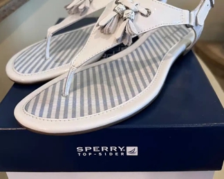Sperry leather sandals