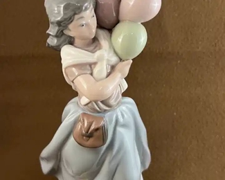Lladro statue
