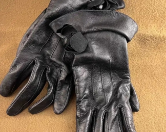 Preston & York leather gloves
