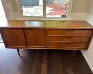 Mid century dresser/credenza