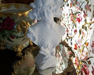 Plaster statue, "l'Ete", or Summer. 20+ inches tall.