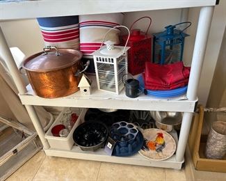 Large Ruffino Italian hand hammered copper pot with silver handles, selling similar at Williams Sonoma in 600. Range, measures 12 wide by 8 tall, red white and blue cushions, handled lanterns, fancy Bundt pans