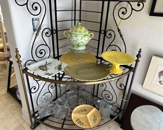 Cake plates, platters, 