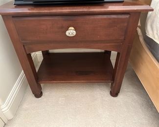 End table nightstand, Ethan Allen , lovely knob on drawer, 26” wide x 17” deep x 24” high