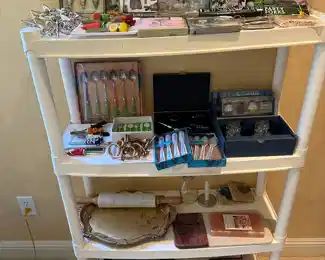 Can you say gift closet delivered? So many new in package lovelies, new grilling planks hard to see, even salt plank. Waterford bottle stoppers, nice metal flour de lis napkin rings, etc.