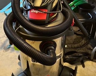 SHOP VAC