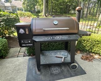 Pit boss smoker and grill.