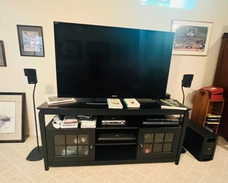 Sony KDL-55NX810 55" 1920 x 1080 Full HD 1080p LCD Smart TV.