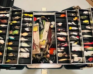 Tons of vintage lures.