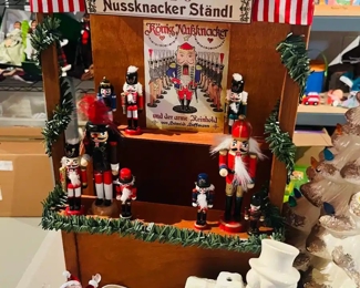 Byers Choice
Nutcracker Market Stall.