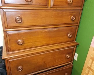 Vintage Maple 6 Drawer Dresser