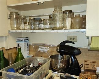 Sunbeam Mixer - Utensils- Knives- Jars