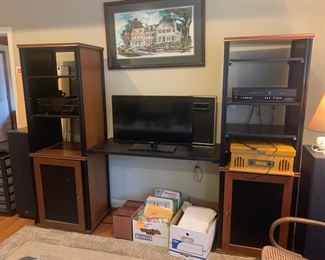 #10	Entr./Desk Laminate - End Shelf - 24x20x70 w/1 door & 4 shelves, Middle Pc. - 46"W	 $75.00 			
