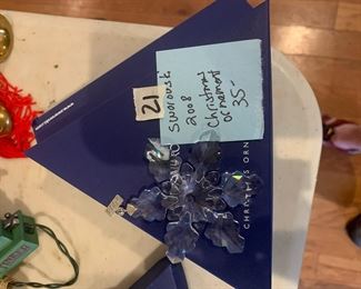 #22	Swarovski 2008 Crystal Christmas Snowflake ornament	 $35.00 			
