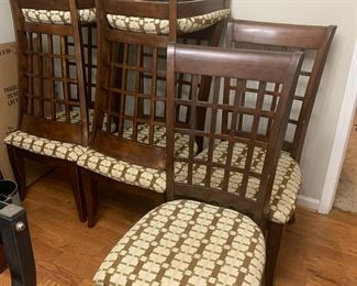 #33	Set of 6 Heavy Wood Dining Chairs	 $150.00 			
