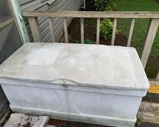 #69	Suncrest Rubbermaid Storage Bin - 53x28x21	 $20.00 			
