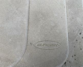 #69	Suncrest Rubbermaid Storage Bin - 53x28x21	 $20.00 			
