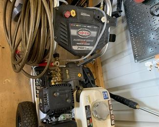 #74	Honda Simpson 3400 PSI Pressure Washer	 $220.00 			

