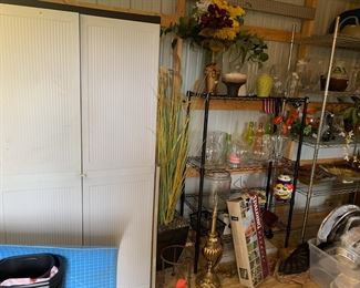 #81	Black Metal Base w Round beveled Glass Top - 30x24	 $40.00 					
#83	B & D Rubber 4 shelf Storage Bin - 34.5x17.5x71	 $75.00 			
