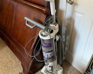 #124	shark pet carpet vac	 $65.00 			
