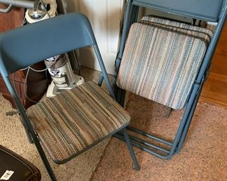 #127	set of 4 folding blue chairs	 $20.00 			
