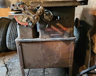 TABLE SAW