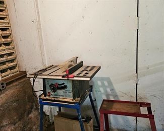TABLE SAW
