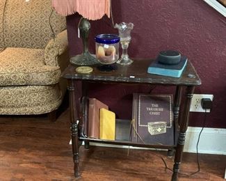 wooden side table with magazine/book rack 