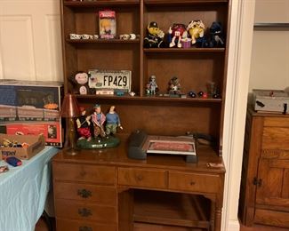 Ethan Allen desk with shelf 