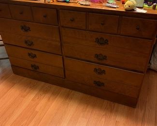 Ethan Allen Dresser 