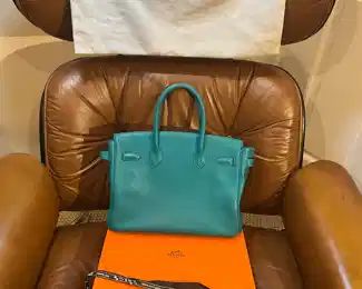 HERMES BIRKIN 30 BAG IN BLEU PAON - BOX, RIBBON AND CERTIFICATE