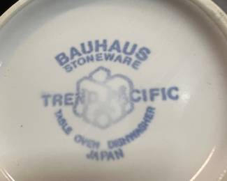 bauhaus stoneware