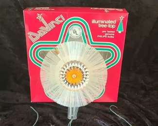 Davinci Illuminated Tree Top Changing Colors