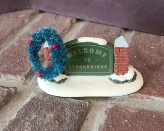 Hawthorne Welcome to Stockbridge Sign