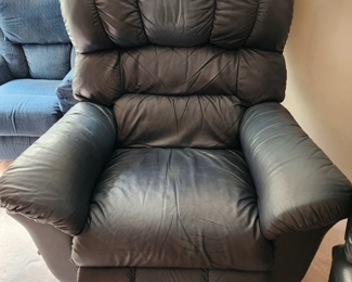 Lazyboy leather recliner