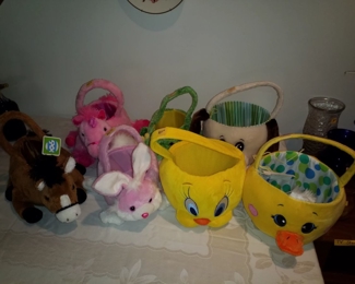 Vintage Dab Dee Easter baskets
