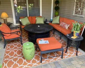 Sofa/Loveseat/Arm Chair/Ottoman/Garden Seat & Round Side Table w/Ice Cooler