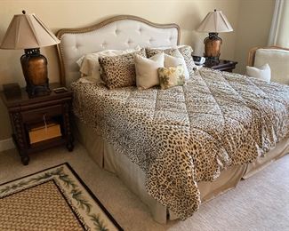 King Bed/Pair of Nightstands & Decorative Lamps