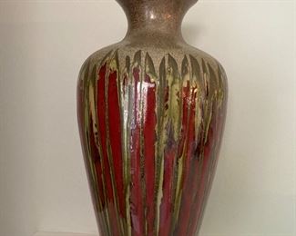 2 of 2 Decorative Vases