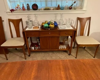 Broyhill Brasilia rolling Bar