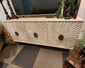Sunburst Console