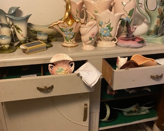 Beautiful Hull Pottery!
( We have so many other pieces of Hull too!)