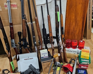 Amazing Selection of Guns/Ammo/Reloading! See following pics for more info!