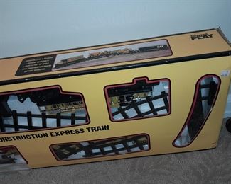 CAT Construction Express Train Set In Box
