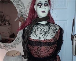 Hanging Halloween Decor
