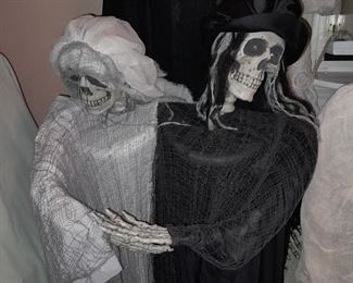 Halloween Prop Figures
