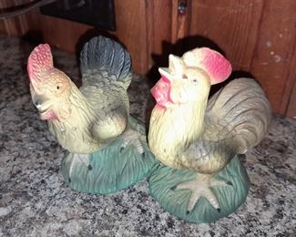 Rooster Salt & Pepper Shaker Set
