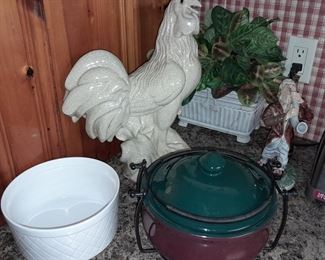 Rooster Figurine
